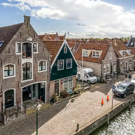 The Dutch Buoy * Monnickendam