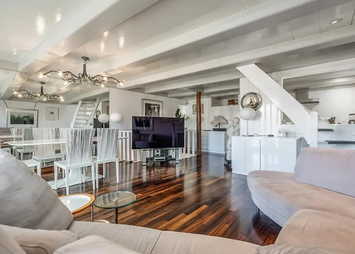 The Dutch Buoy * Монникендам