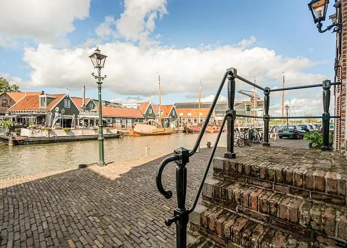 The Dutch Buoy Дом отдыха Монникендам