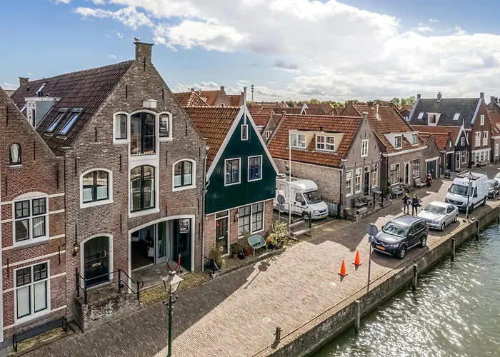 The Dutch Buoy * Монникендам