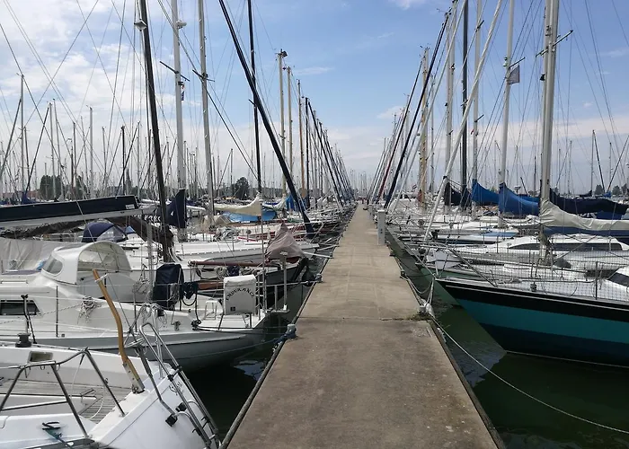 Дом отдыха The Dutch Buoy Монникендам