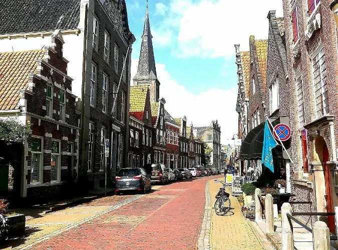 The Dutch Buoy Дом отдыха Монникендам