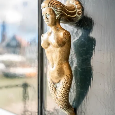 The Dutch Buoy * 모니켄담